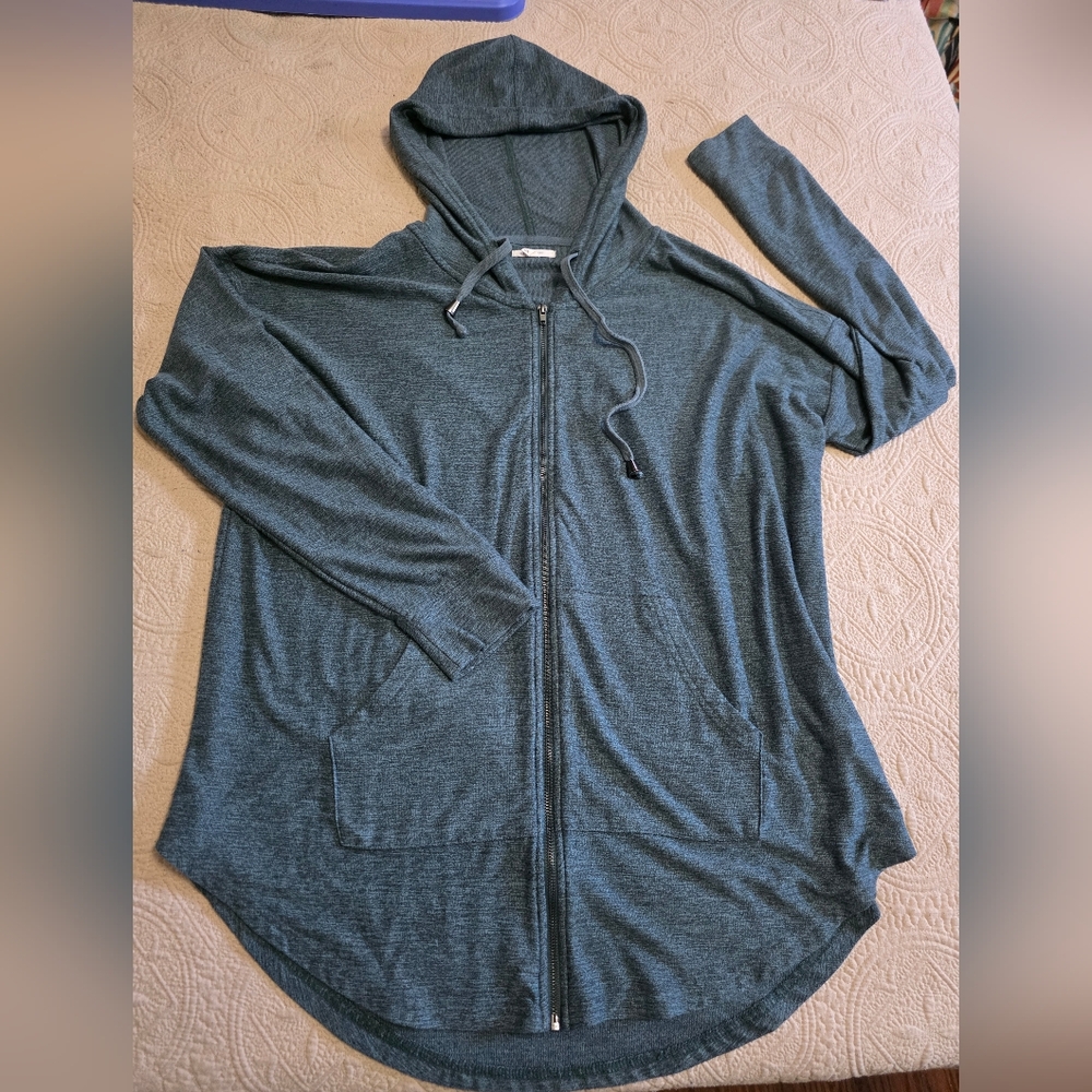 Maurices Zip-Up Tunic Hoodie (H705)